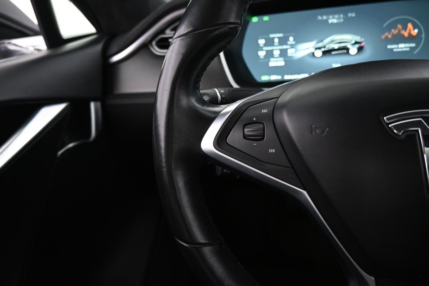 TESLA Model S 2017