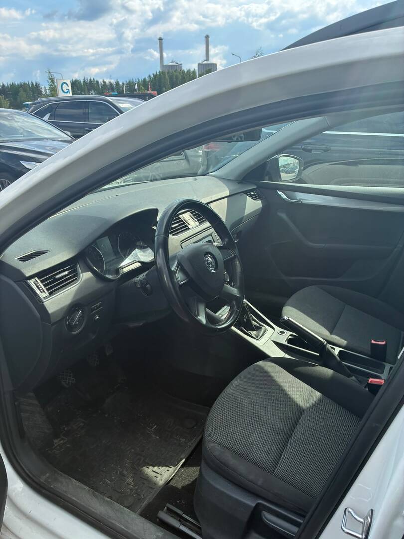SKODA Octavia 2014