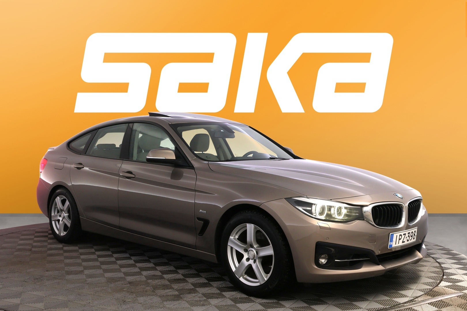 BMW 330 Gran Turismo 2016