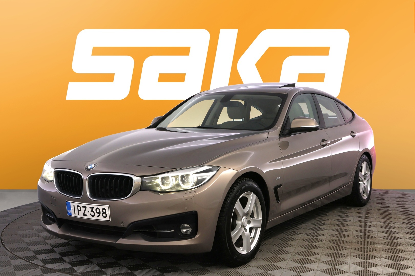 BMW 330 Gran Turismo 2016