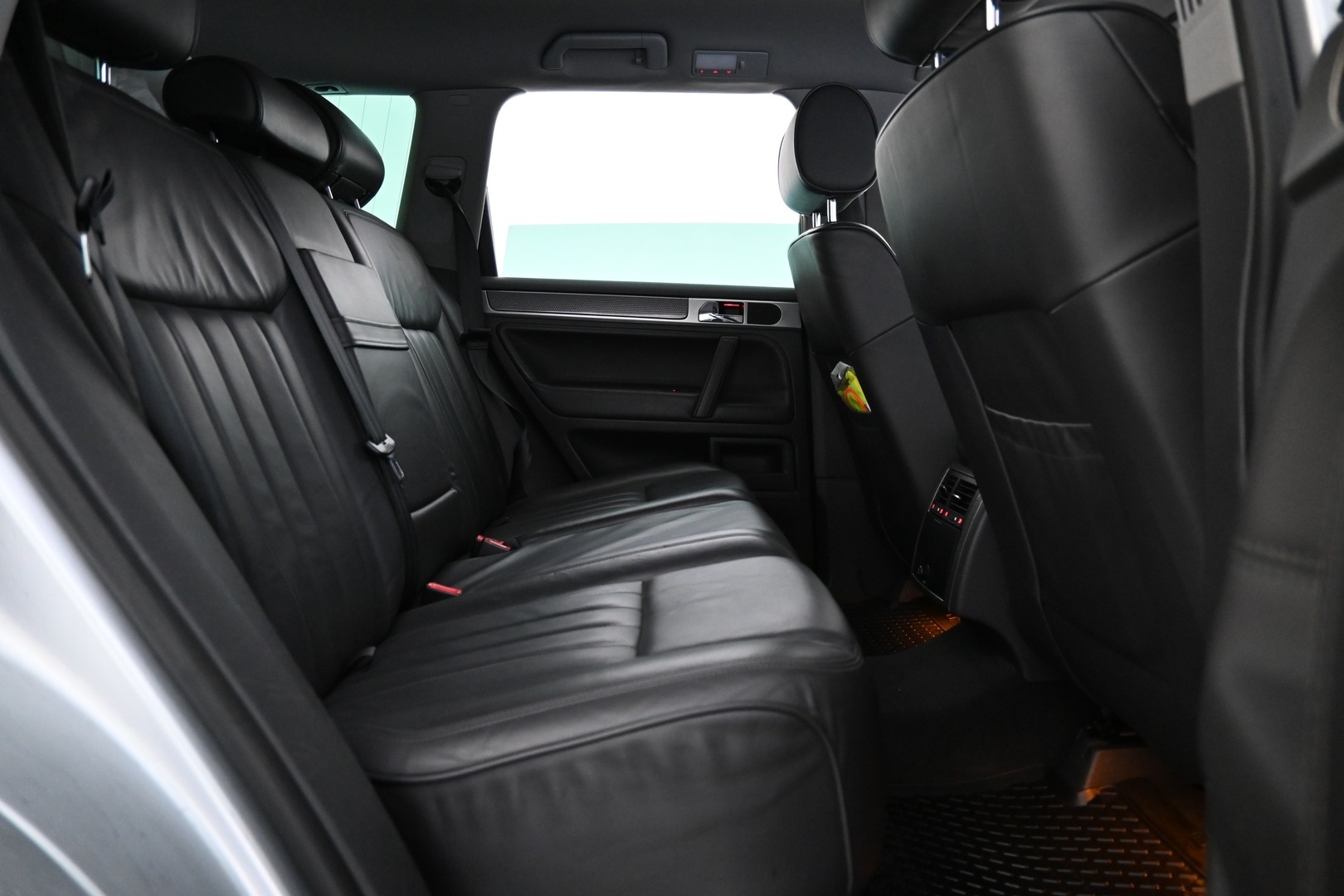 VOLKSWAGEN Touareg 2010