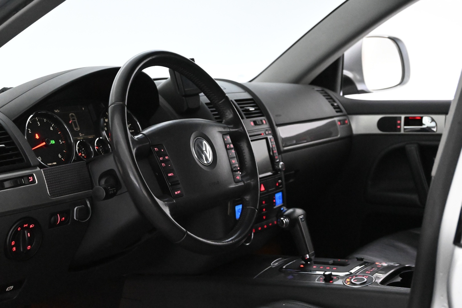 VOLKSWAGEN Touareg 2010