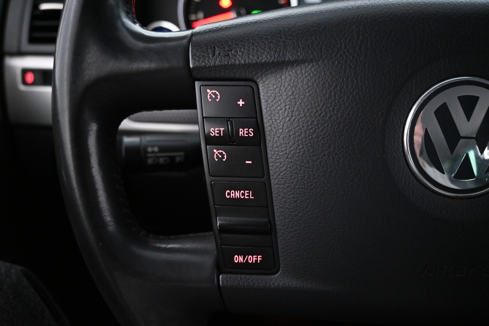 VOLKSWAGEN Touareg 2010