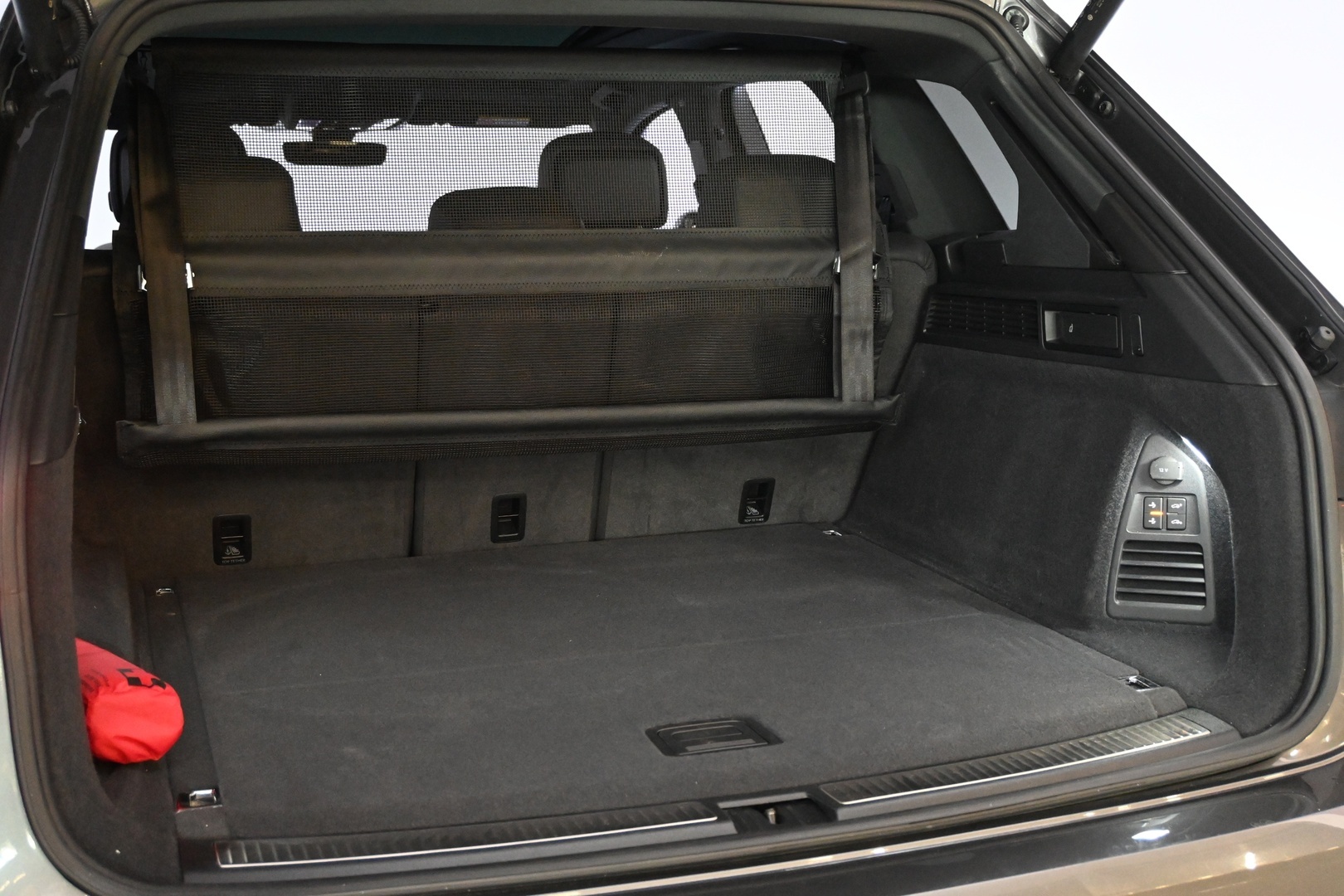 VOLKSWAGEN Touareg 2024