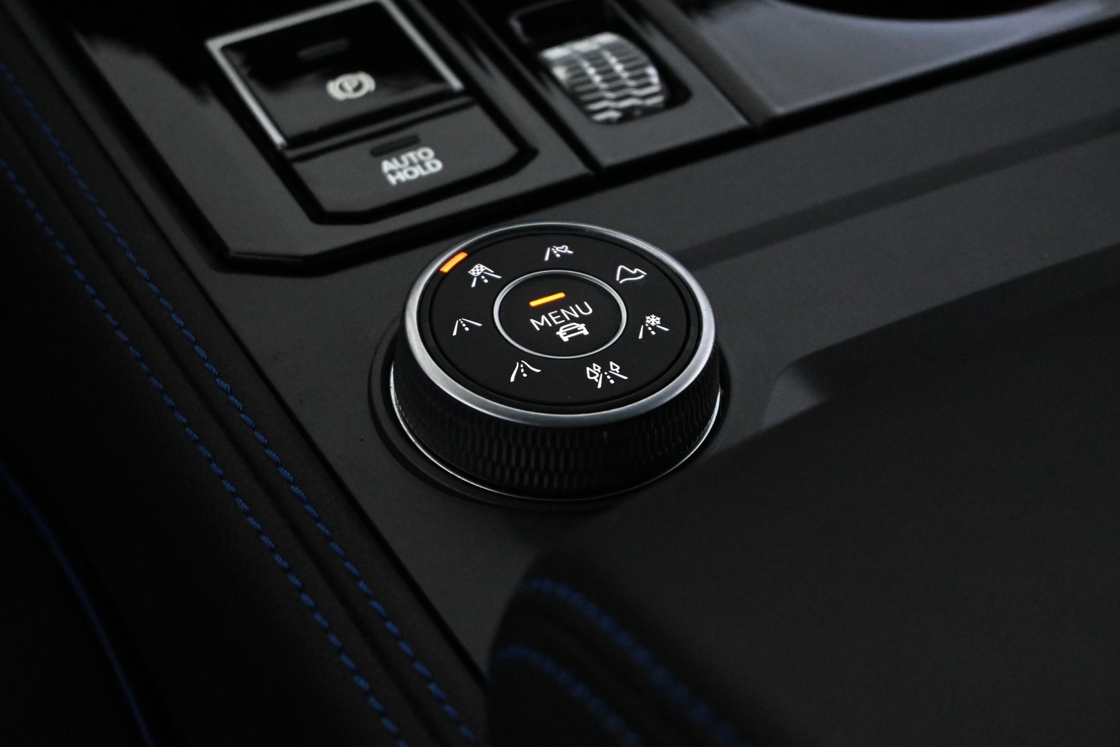 VOLKSWAGEN Touareg 2024