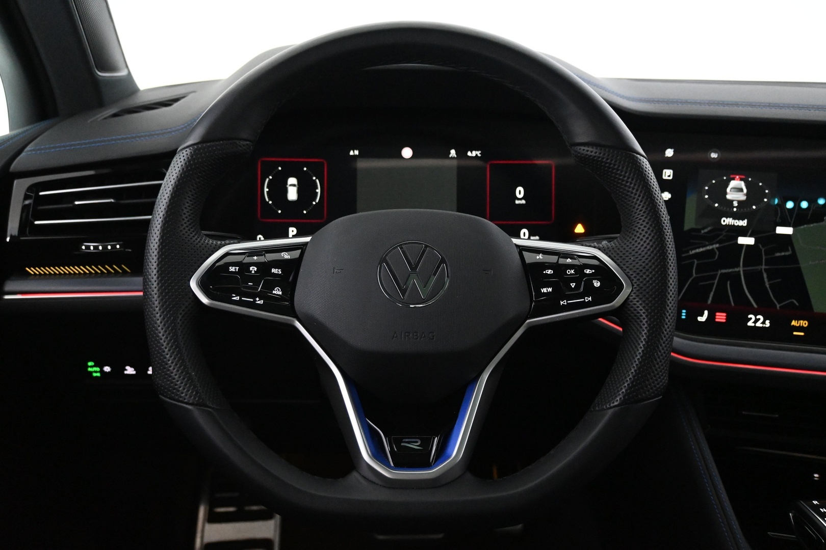 VOLKSWAGEN Touareg 2024