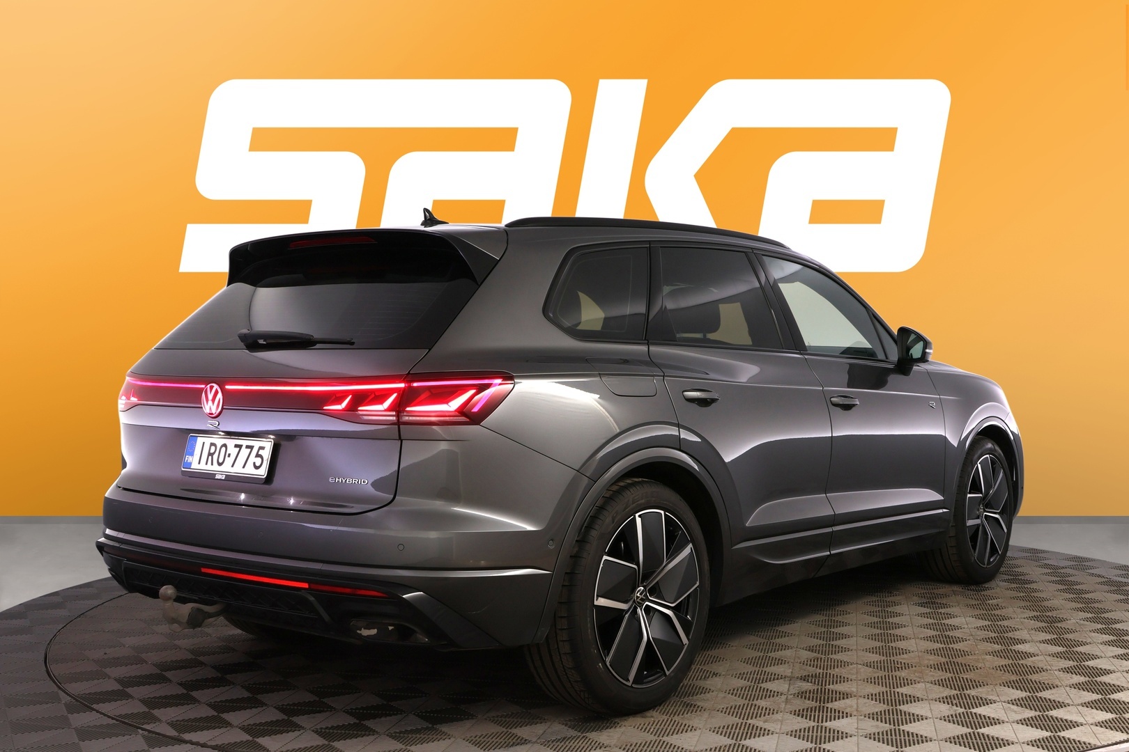 VOLKSWAGEN Touareg 2024