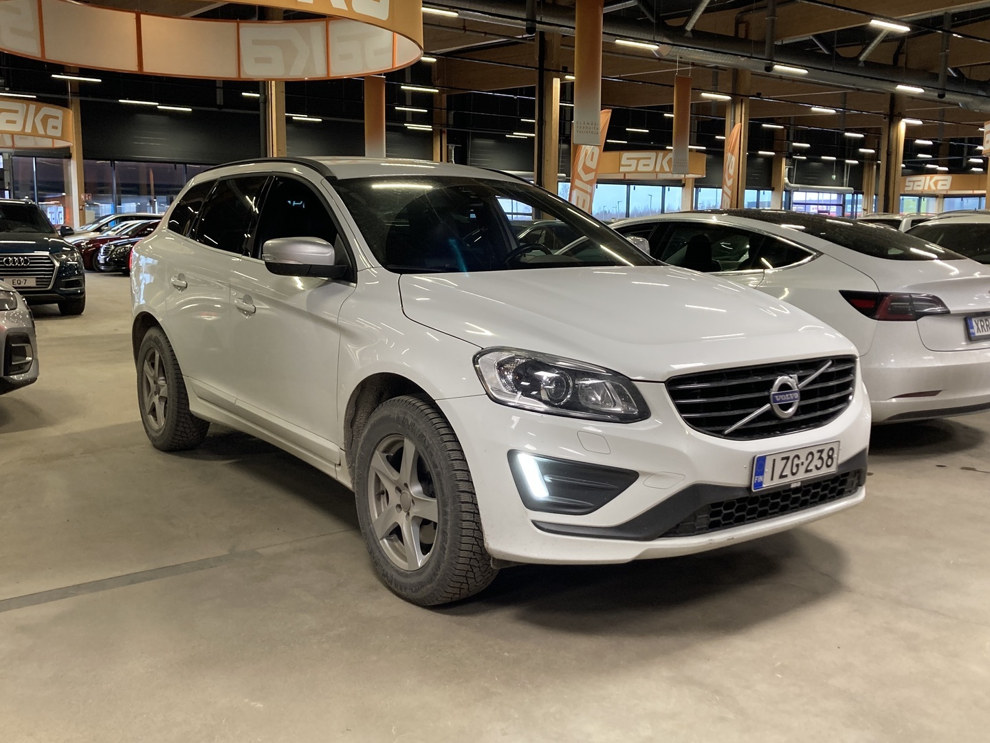 VOLVO XC60 2016