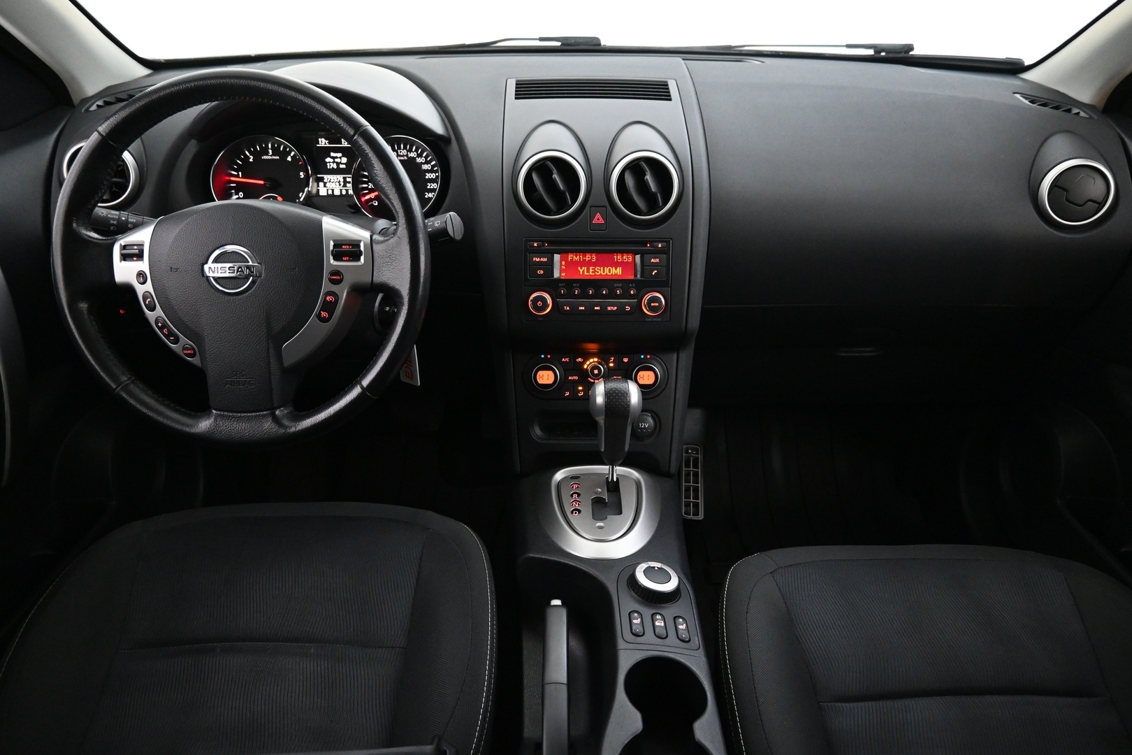 NISSAN Qashqai 2011