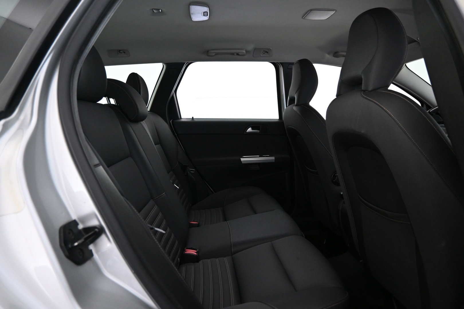 VOLVO V50 2011