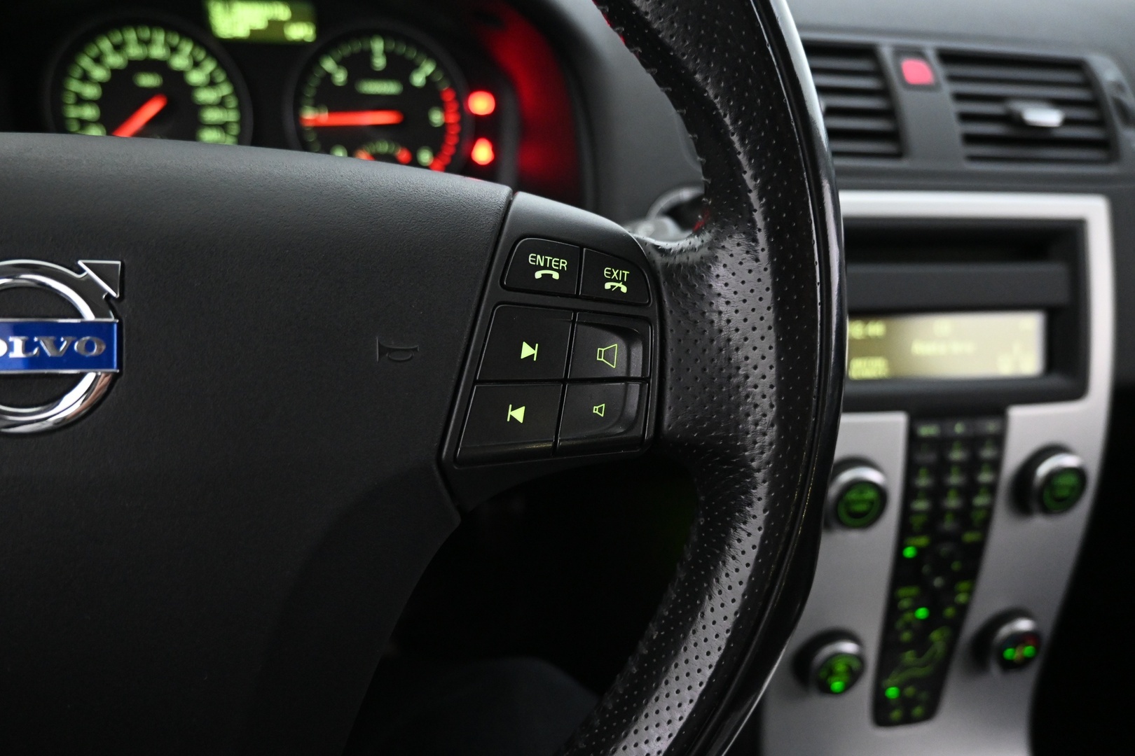 VOLVO V50 2011