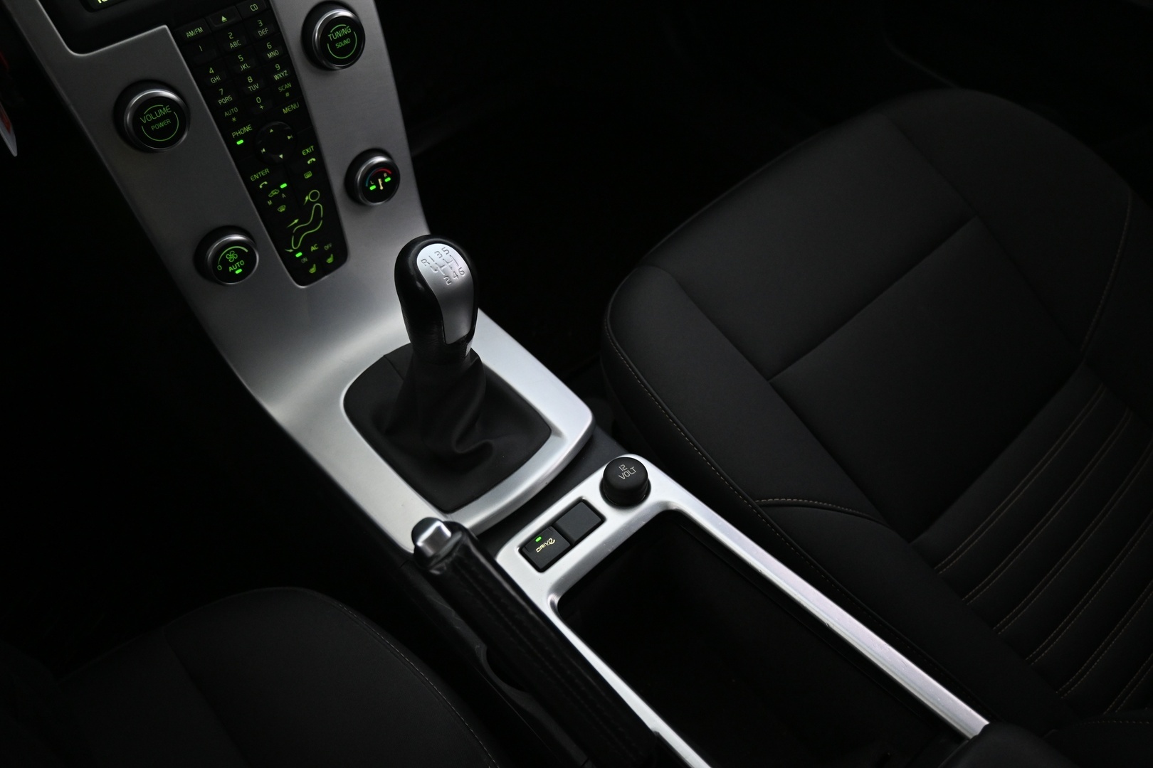 VOLVO V50 2011