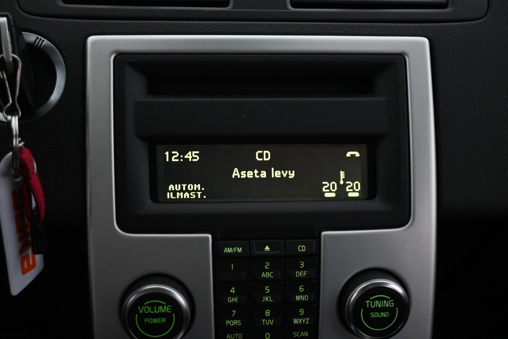 VOLVO V50 2011
