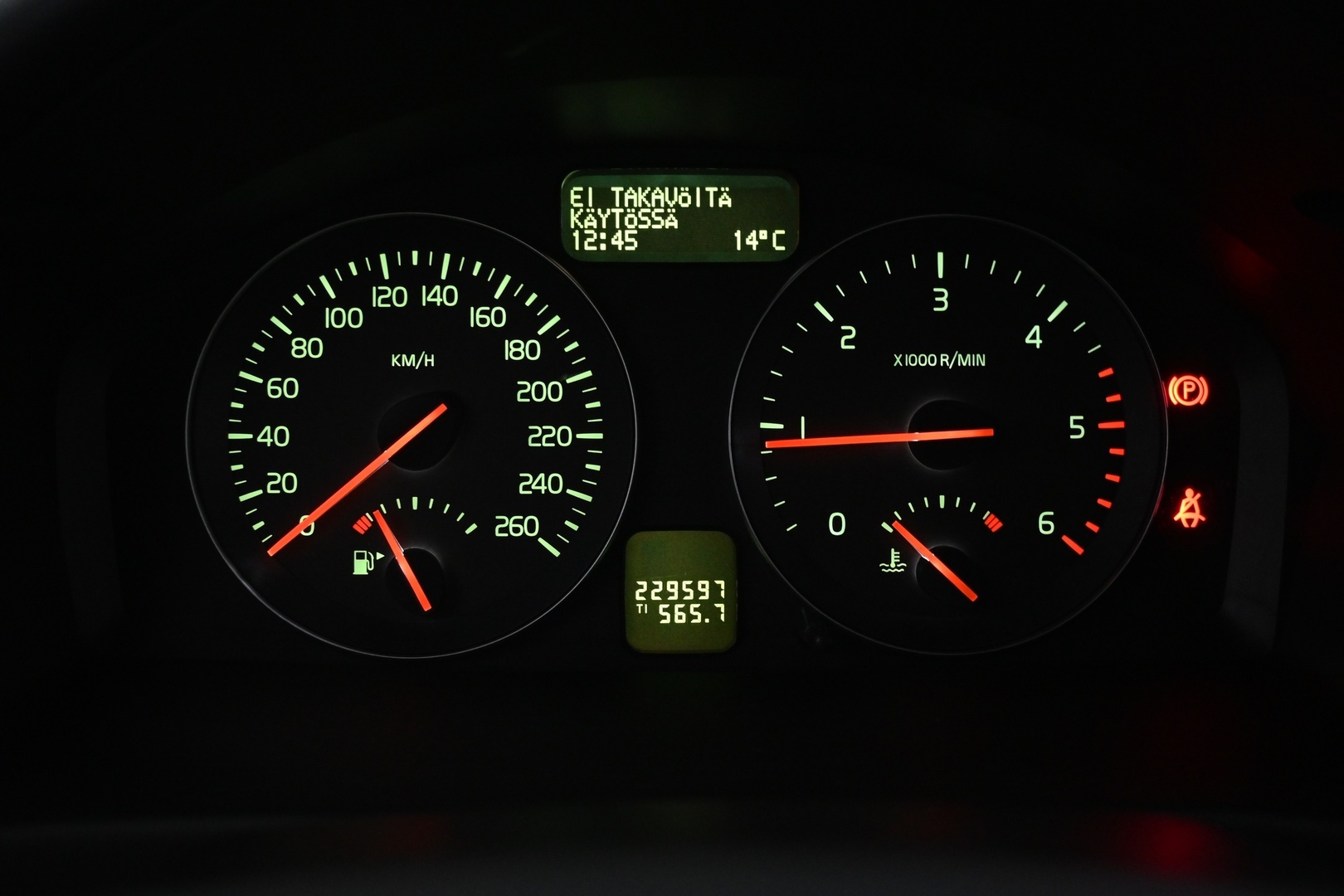 VOLVO V50 2011