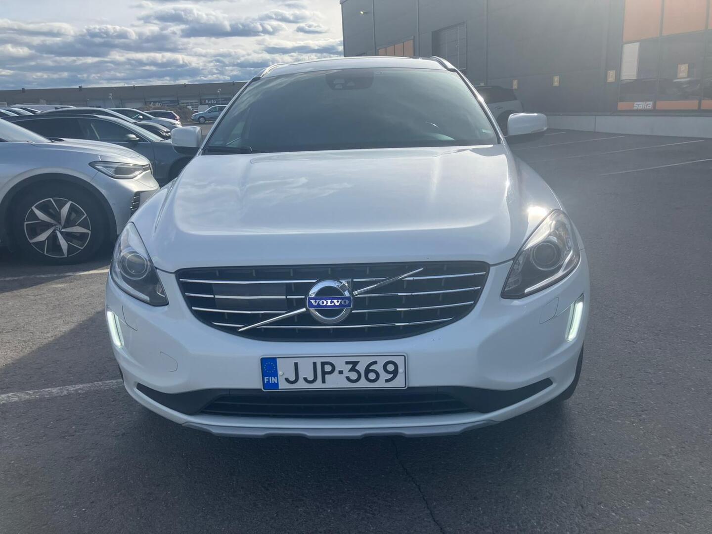 VOLVO XC60 2016