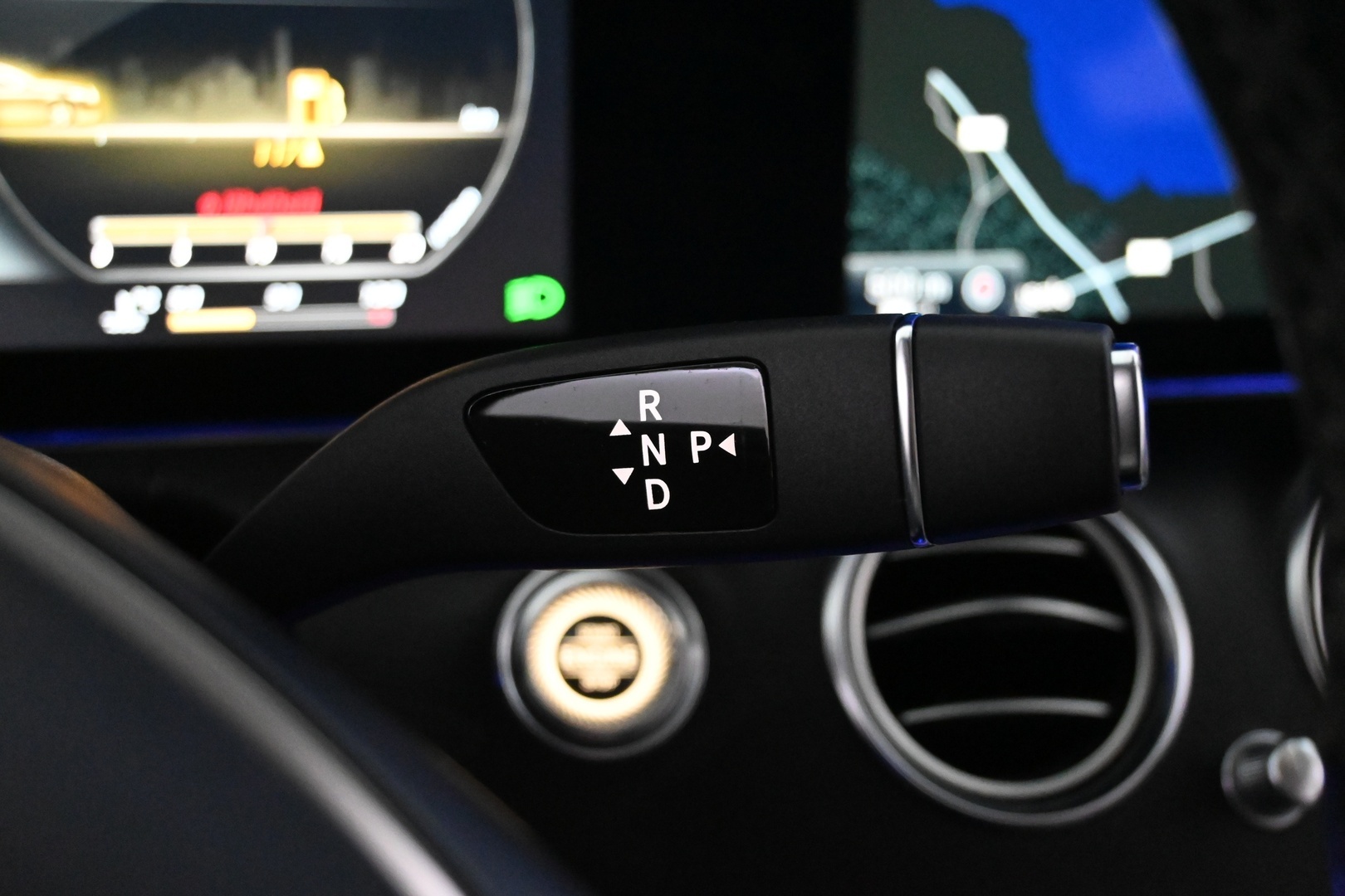 MERCEDES-BENZ E 2017
