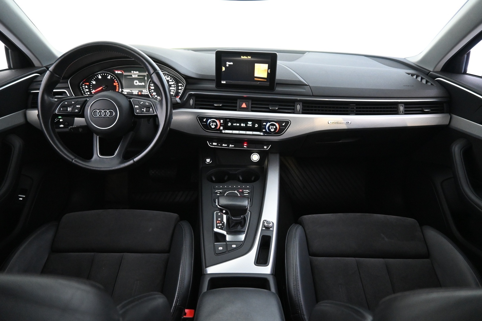 AUDI A4 2016