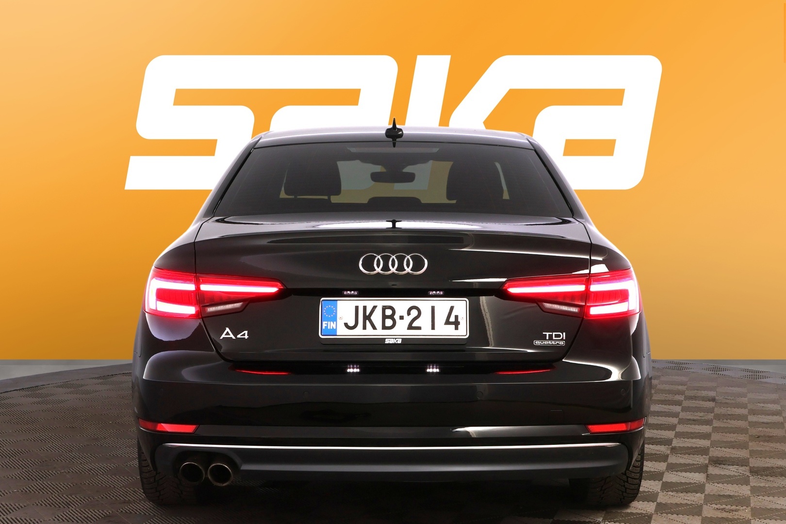 AUDI A4 2016