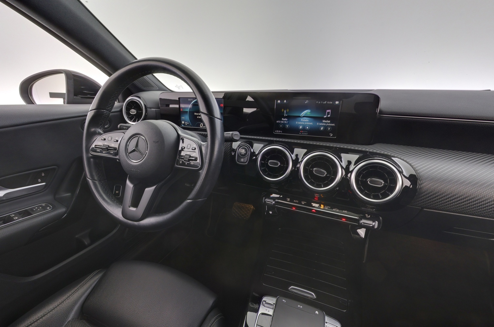 MERCEDES-BENZ A 2019