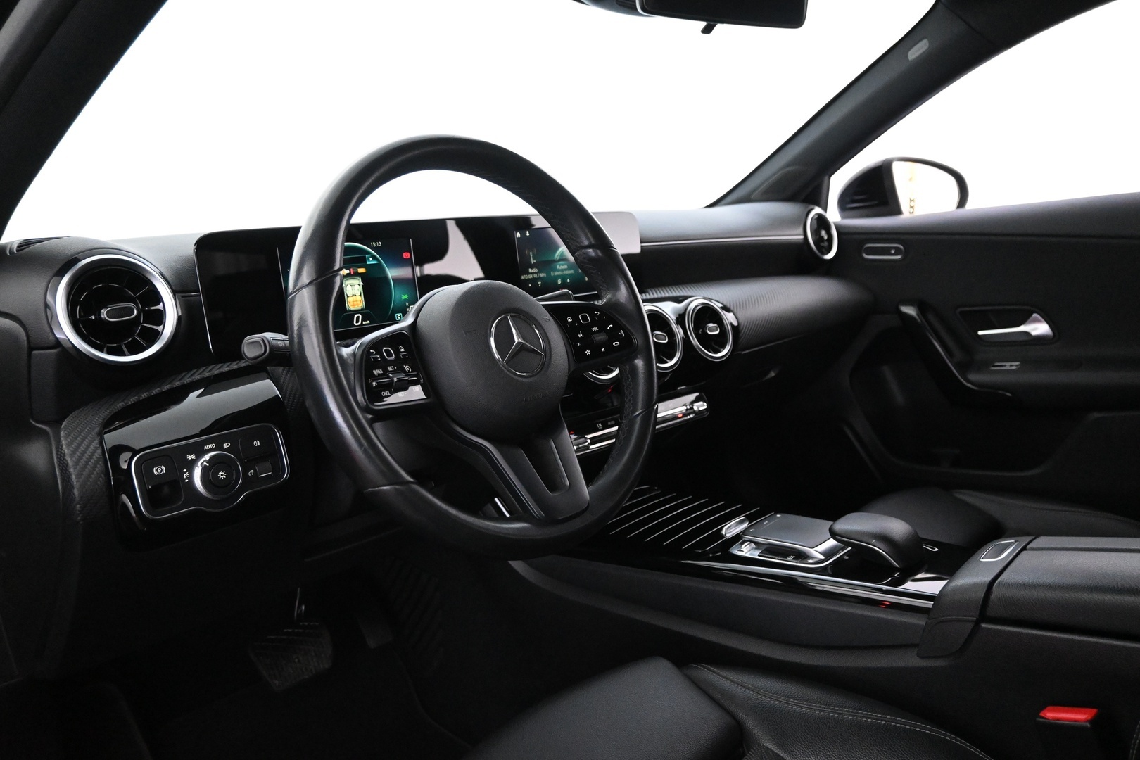 MERCEDES-BENZ A 2019