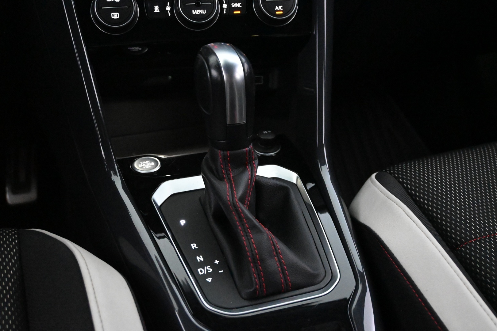 VOLKSWAGEN T-Roc 2020