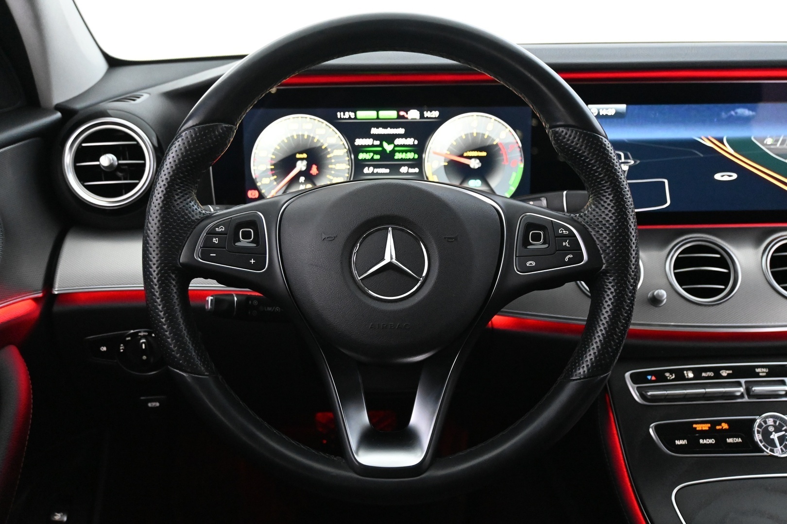 MERCEDES-BENZ E 2018