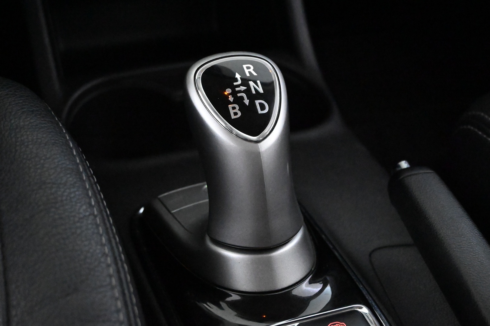 MITSUBISHI Outlander PHEV 2014