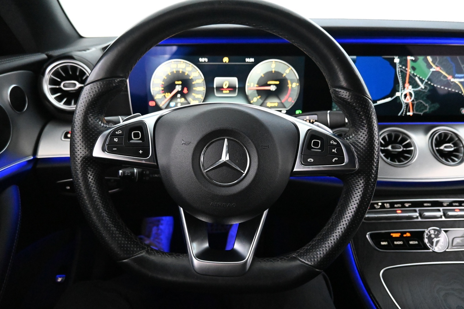 MERCEDES-BENZ E 2017