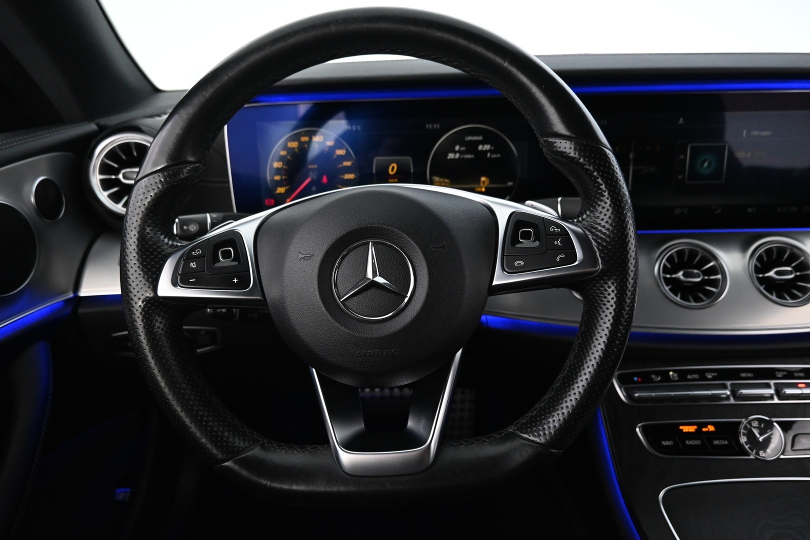MERCEDES-BENZ E 2017