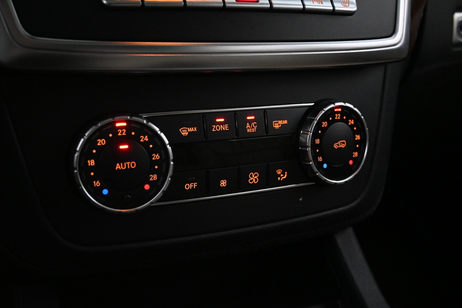 MERCEDES-BENZ GL 2014