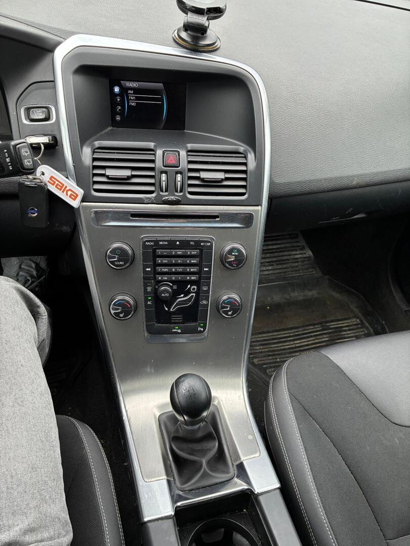 VOLVO XC60 2012