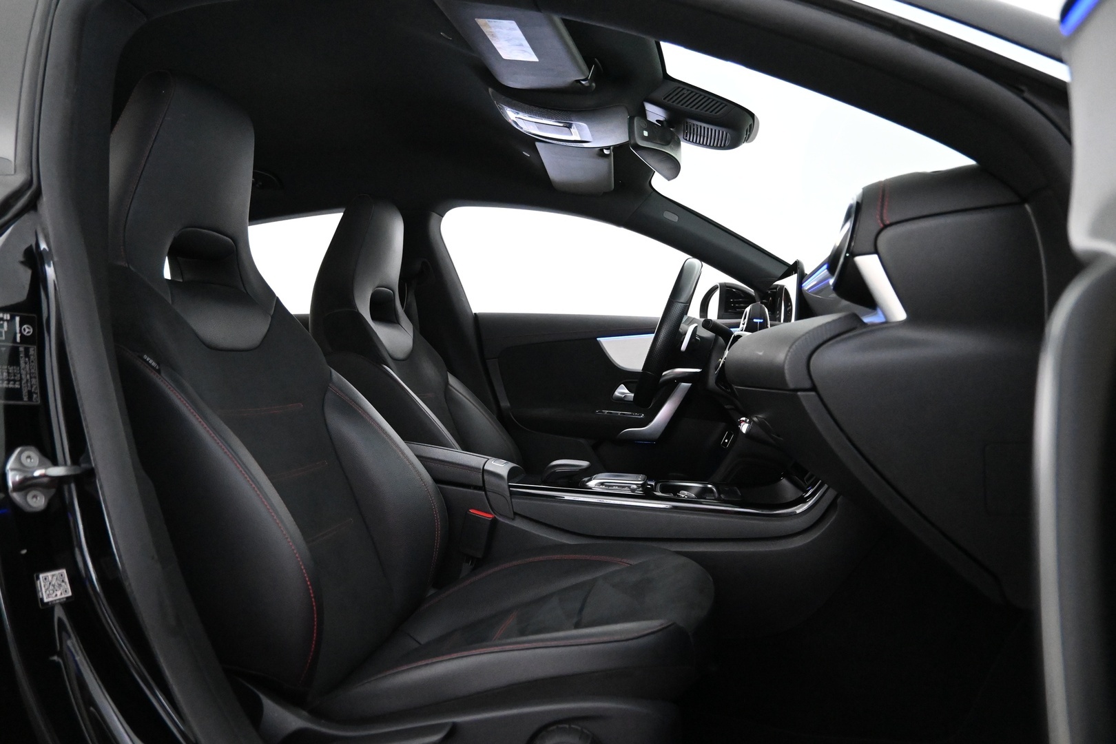 MERCEDES-BENZ CLA 2023