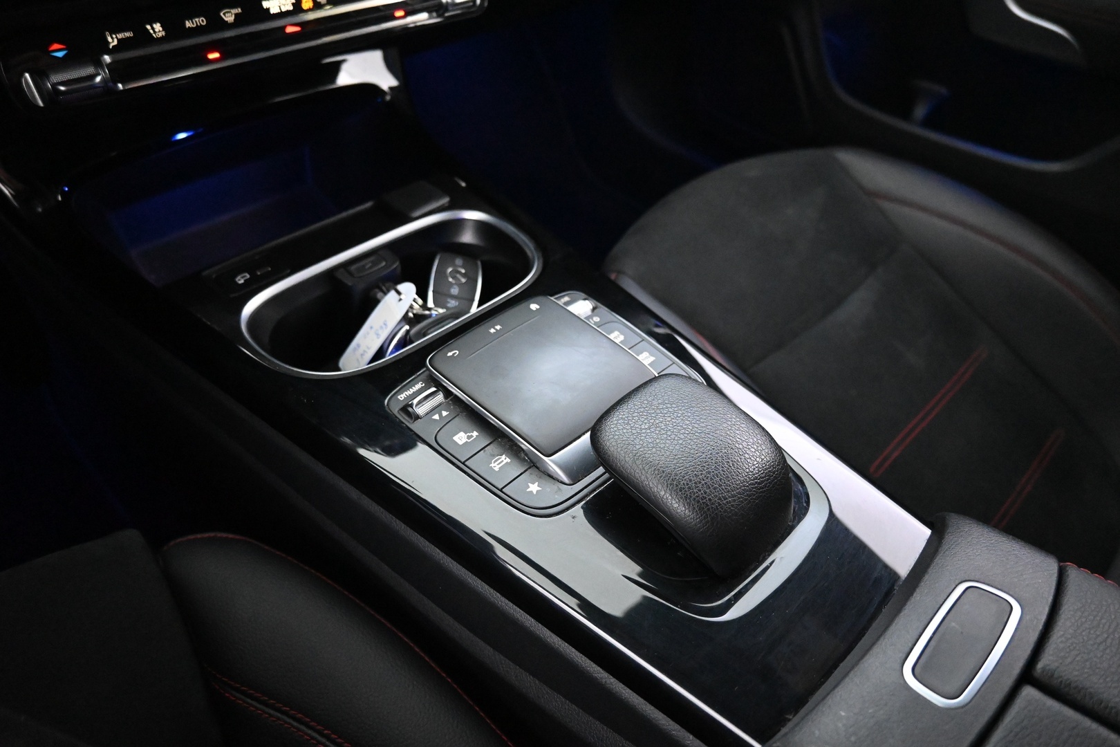 MERCEDES-BENZ CLA 2023