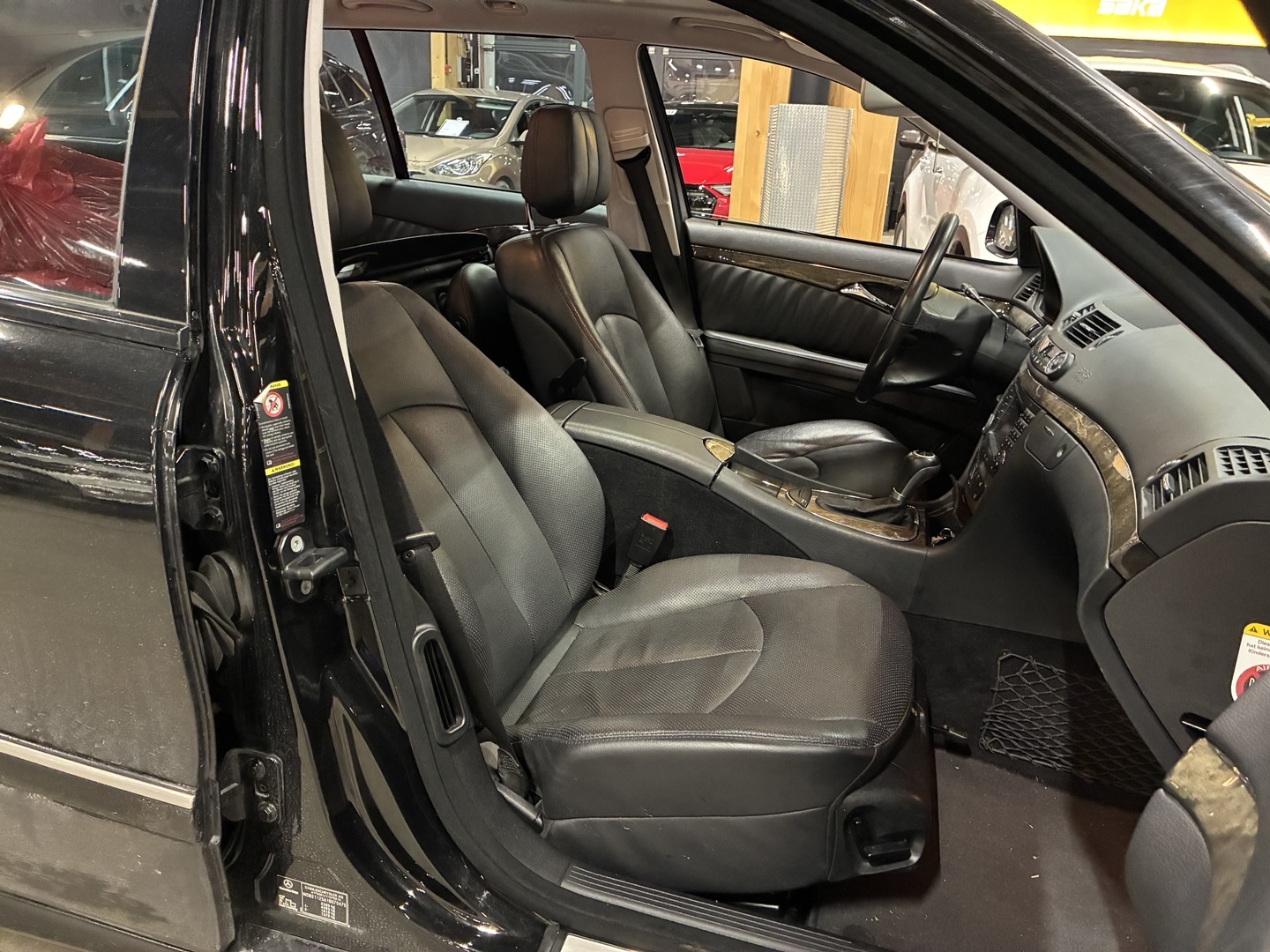 MERCEDES-BENZ E 2007