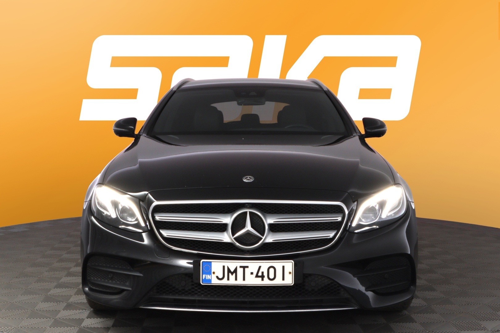 MERCEDES-BENZ E 2020