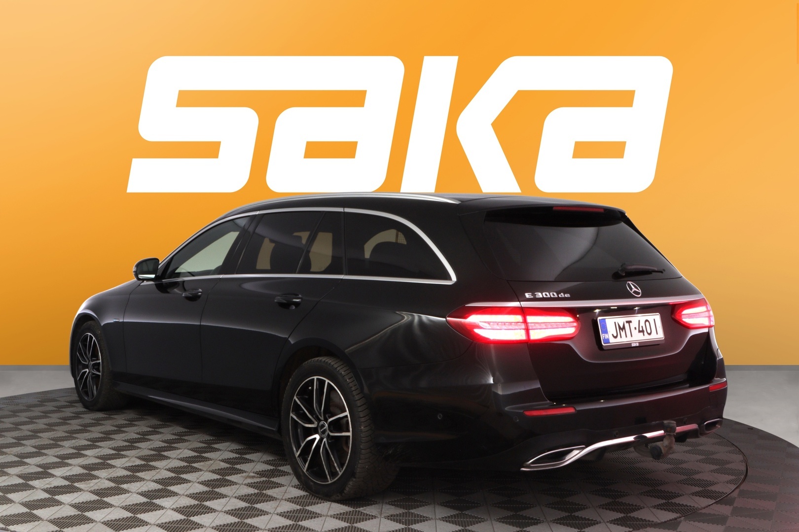 MERCEDES-BENZ E 2020