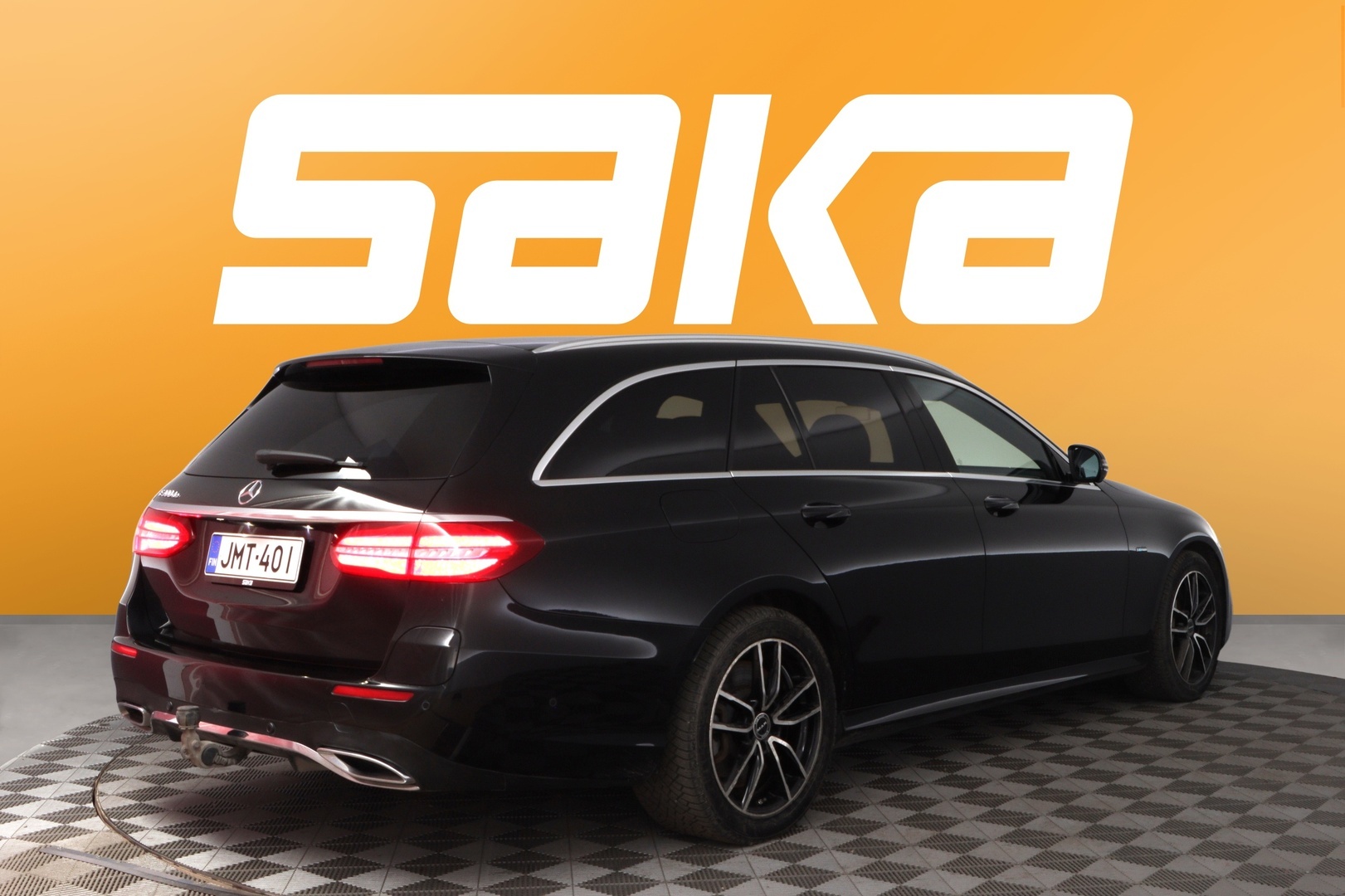 MERCEDES-BENZ E 2020