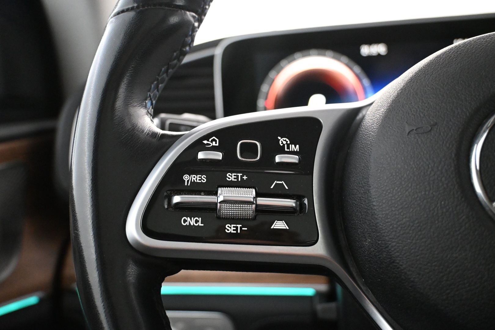 MERCEDES-BENZ GLE 2022