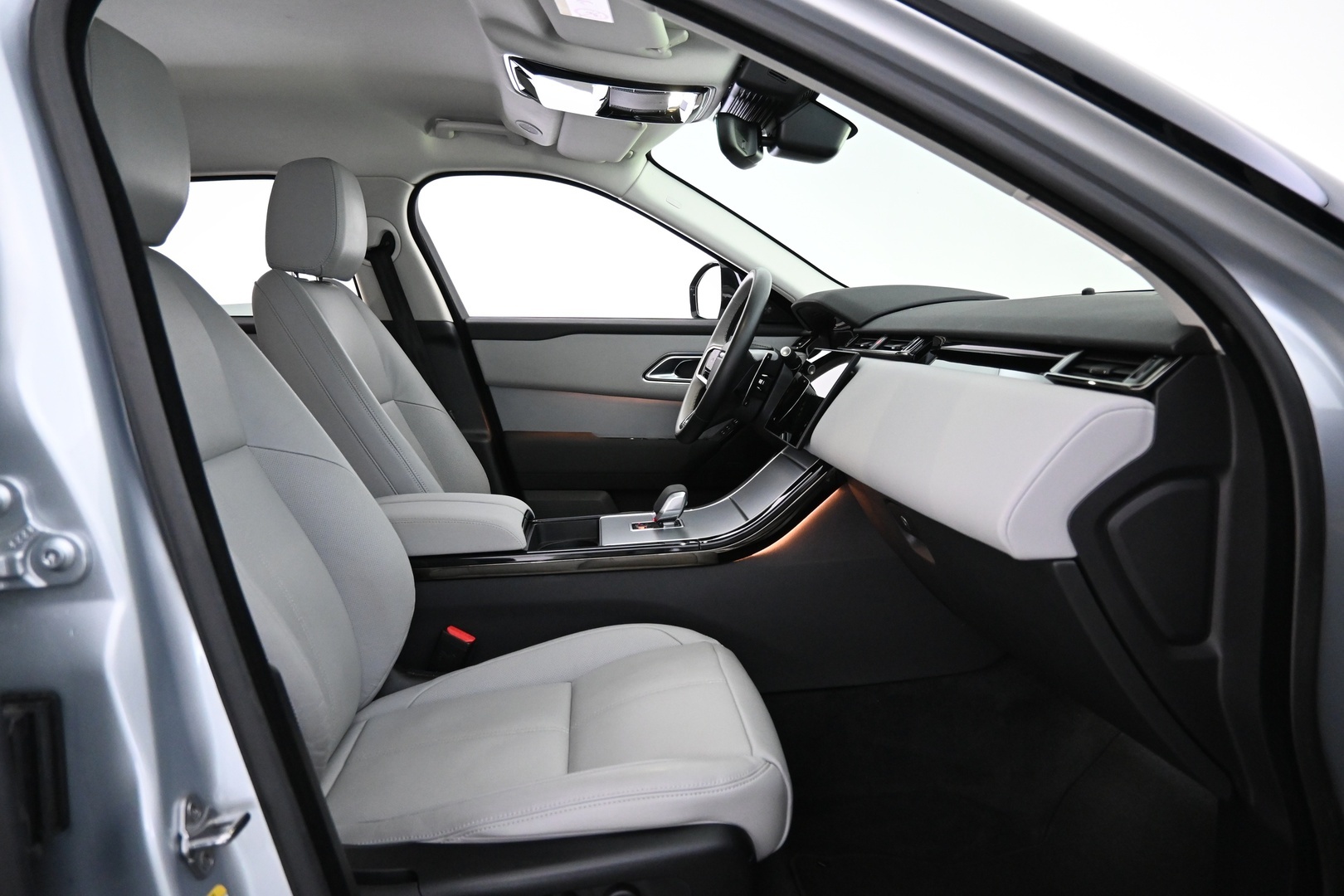 LAND ROVER Range Rover Velar 2025