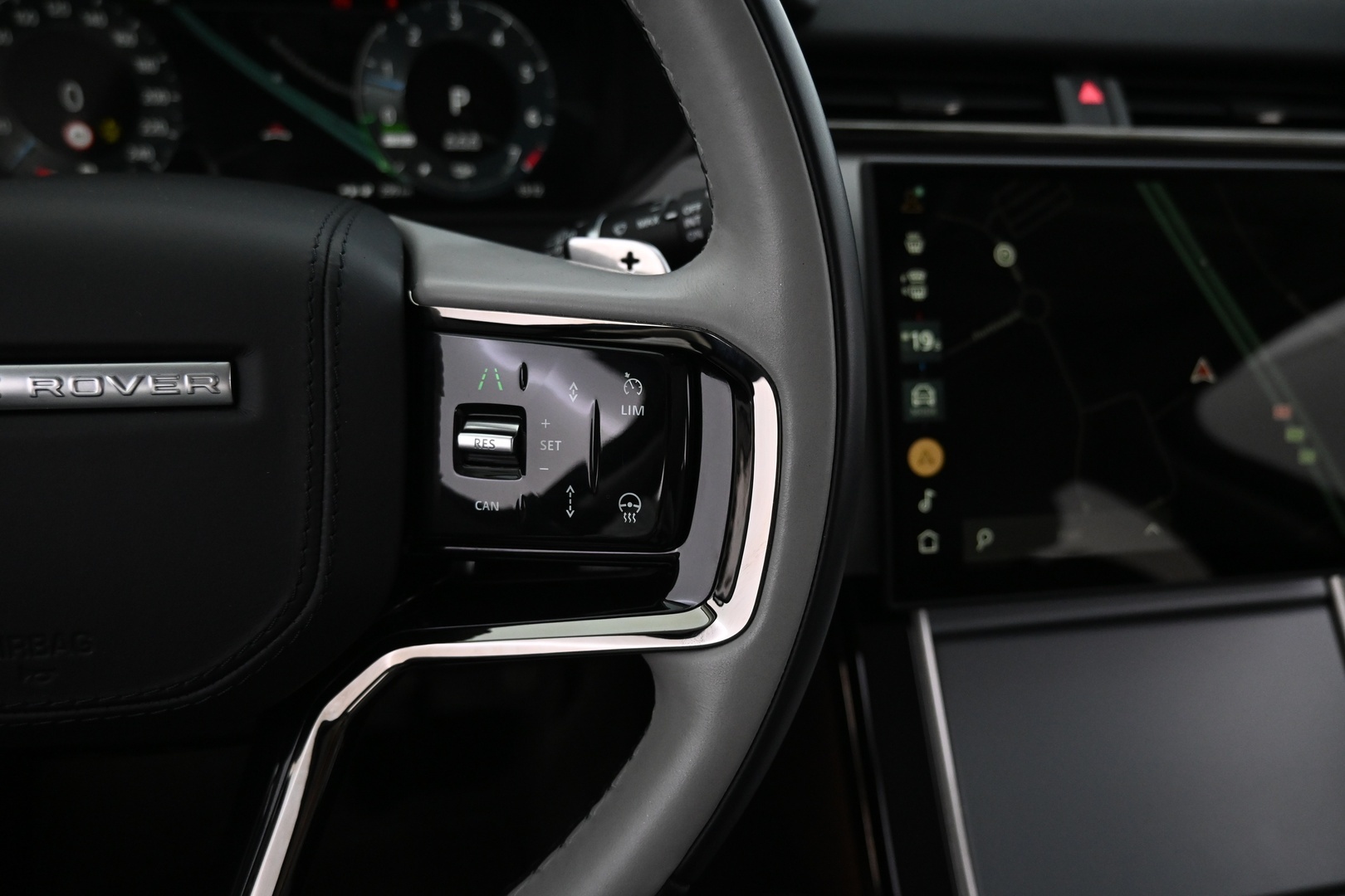 LAND ROVER Range Rover Velar 2025