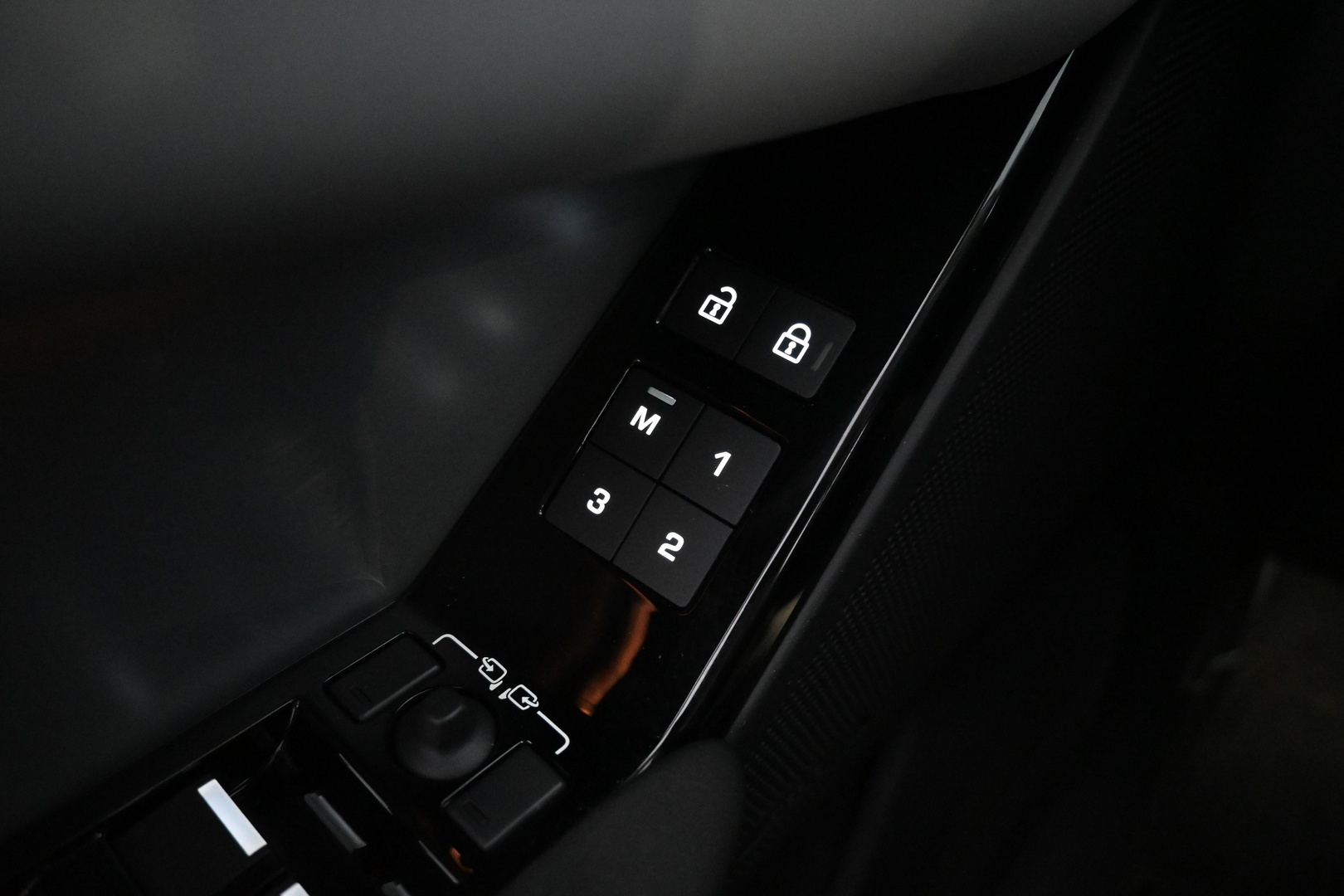 LAND ROVER Range Rover Velar 2025