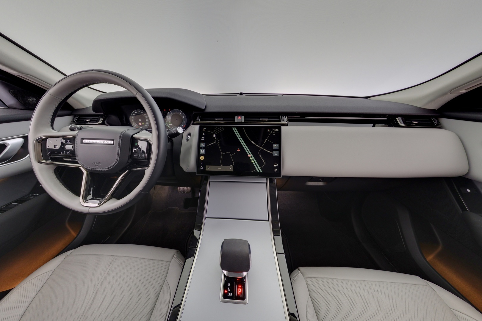 LAND ROVER Range Rover Velar 2025