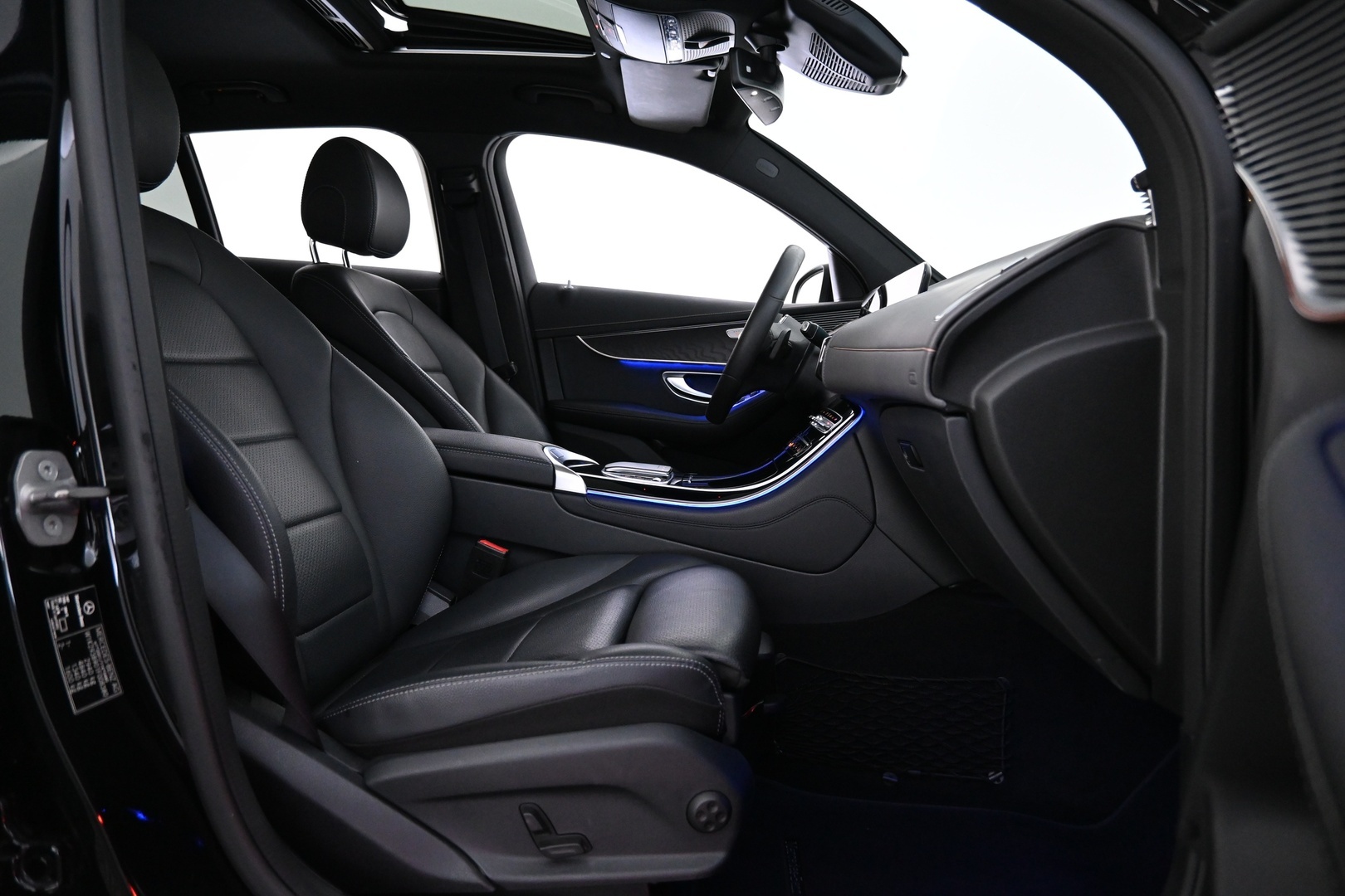 MERCEDES-BENZ EQC 2021