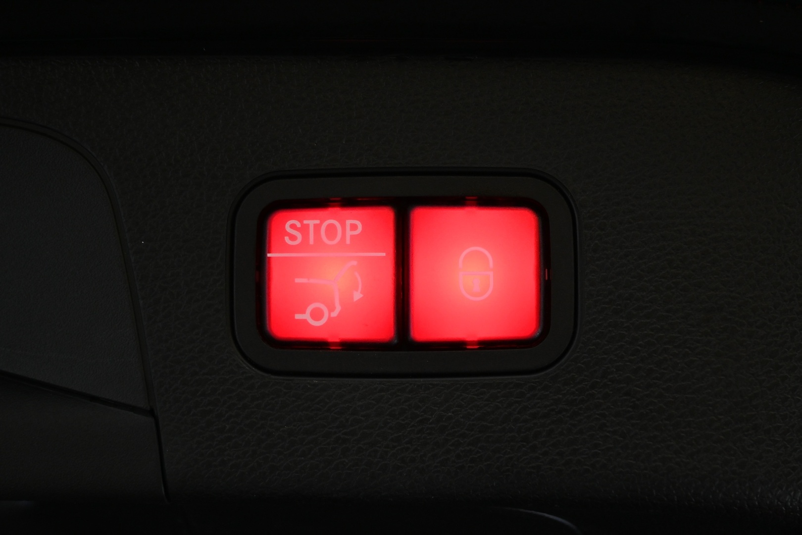 MERCEDES-BENZ EQC 2021