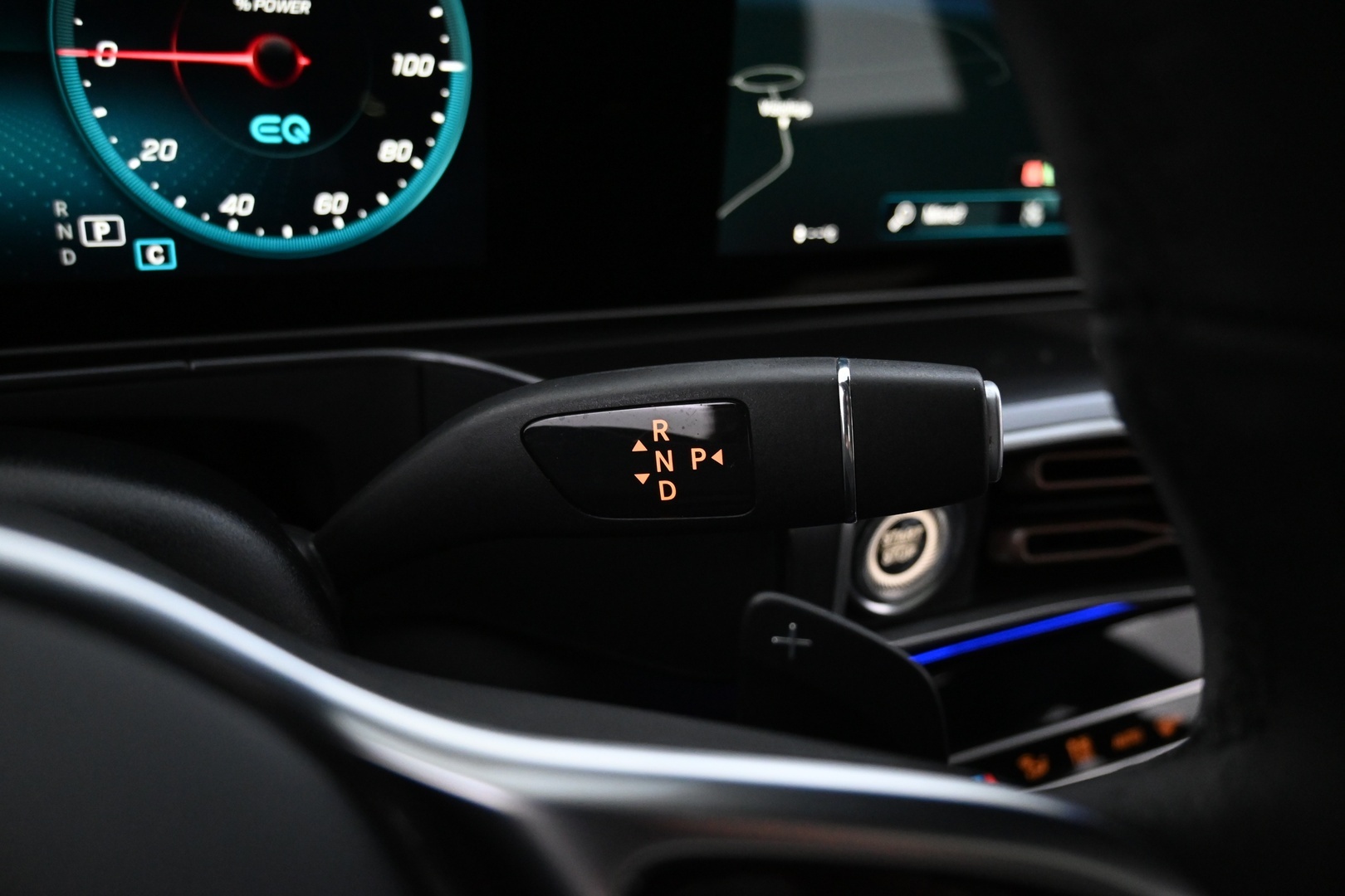 MERCEDES-BENZ EQC 2021