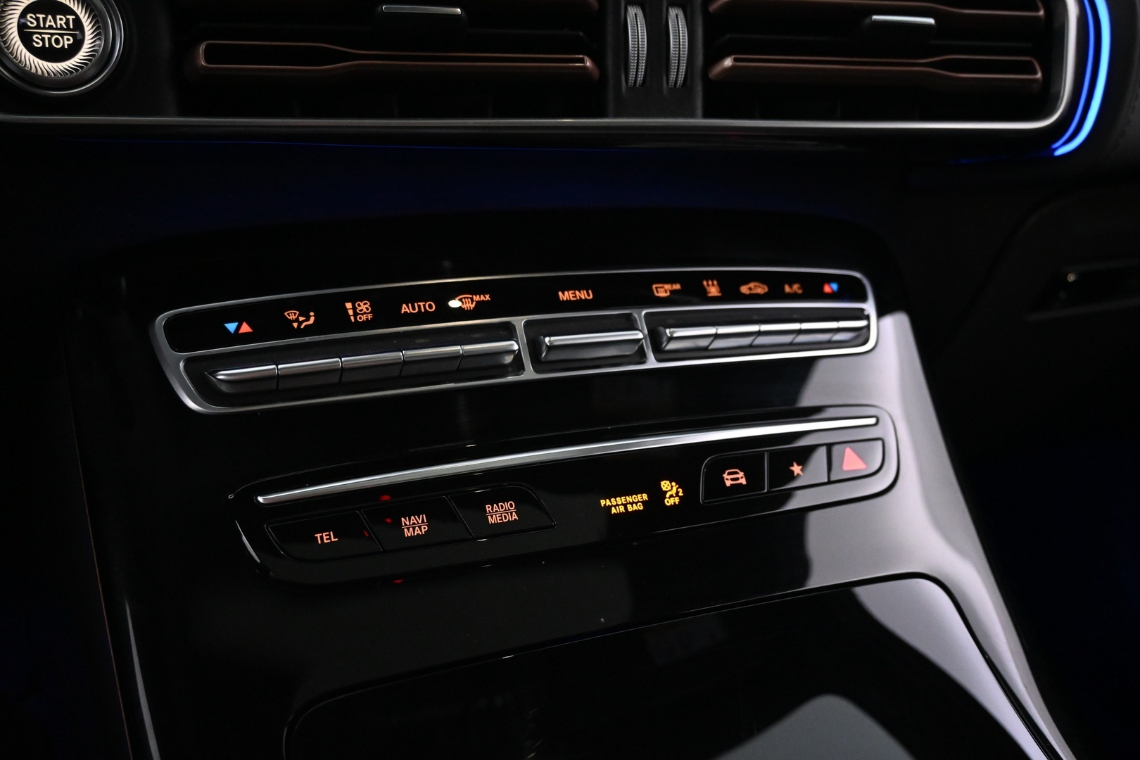 MERCEDES-BENZ EQC 2021