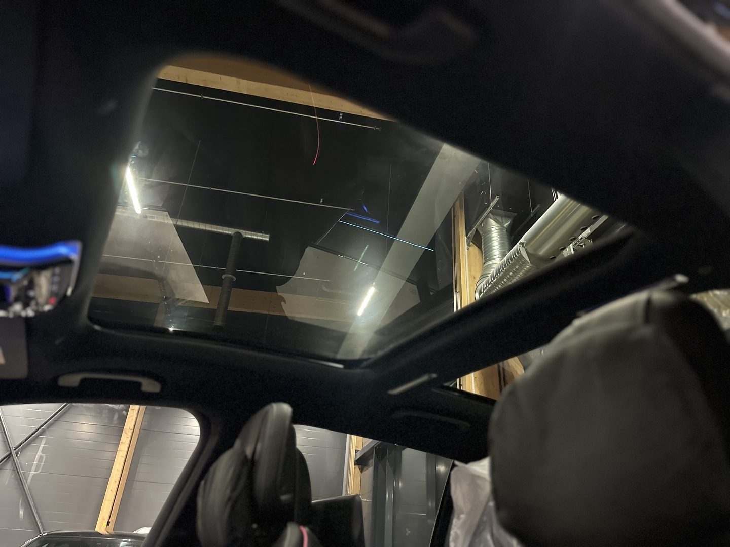 MERCEDES-BENZ EQS SUV 2023