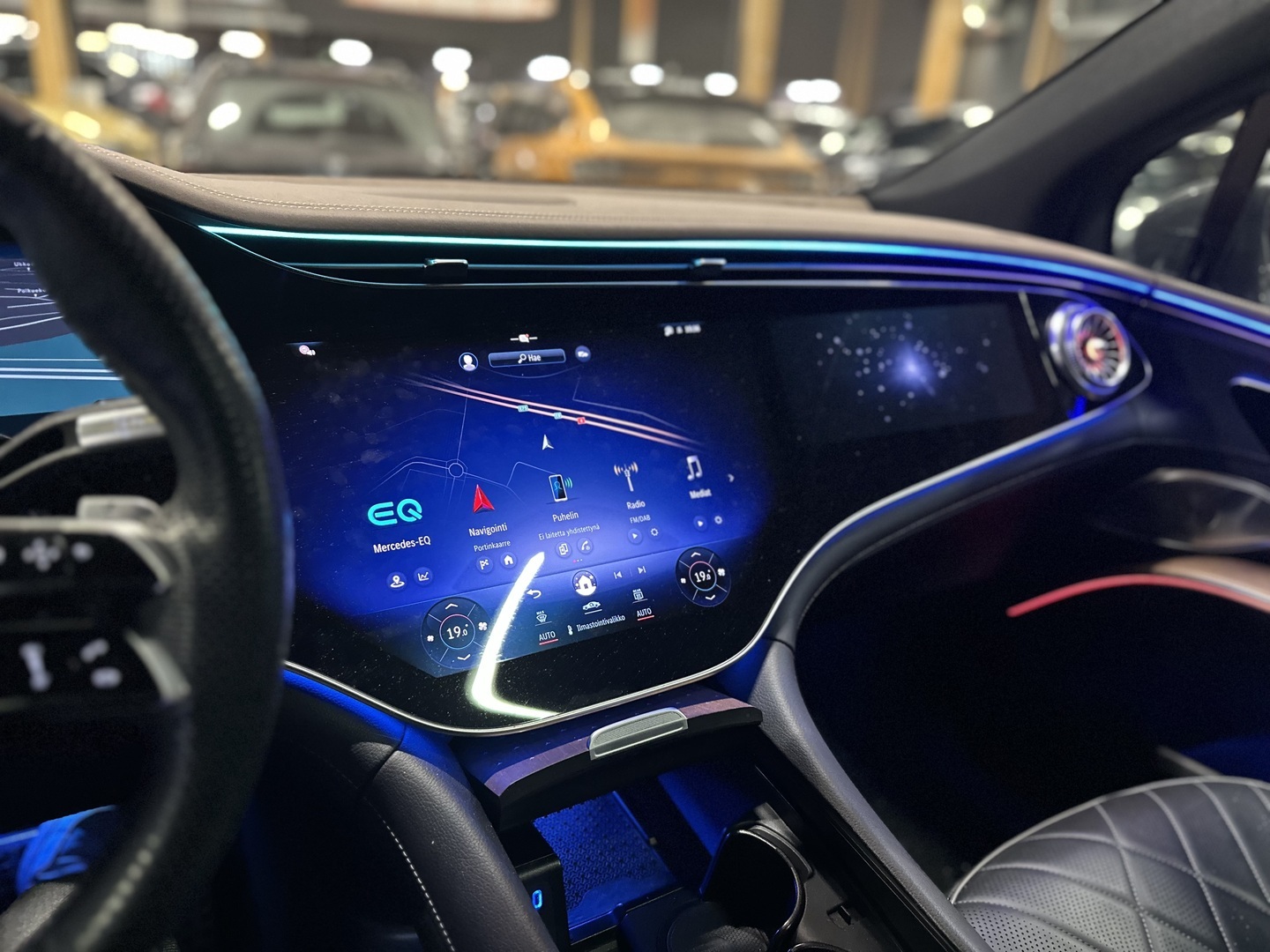 MERCEDES-BENZ EQS SUV 2023