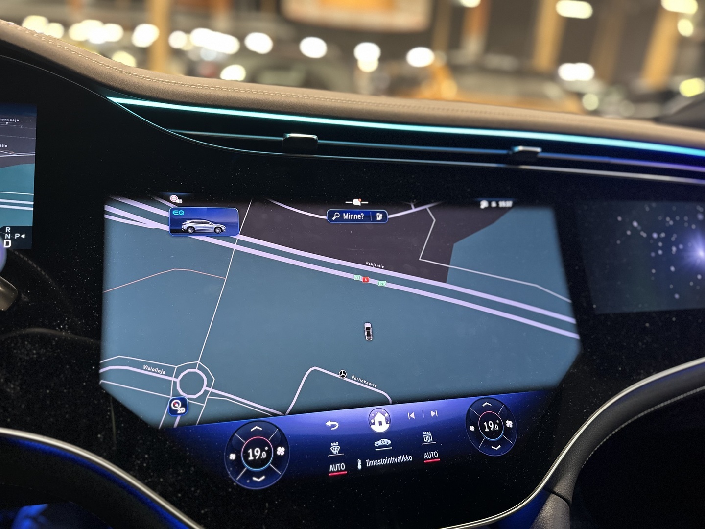 MERCEDES-BENZ EQS SUV 2023