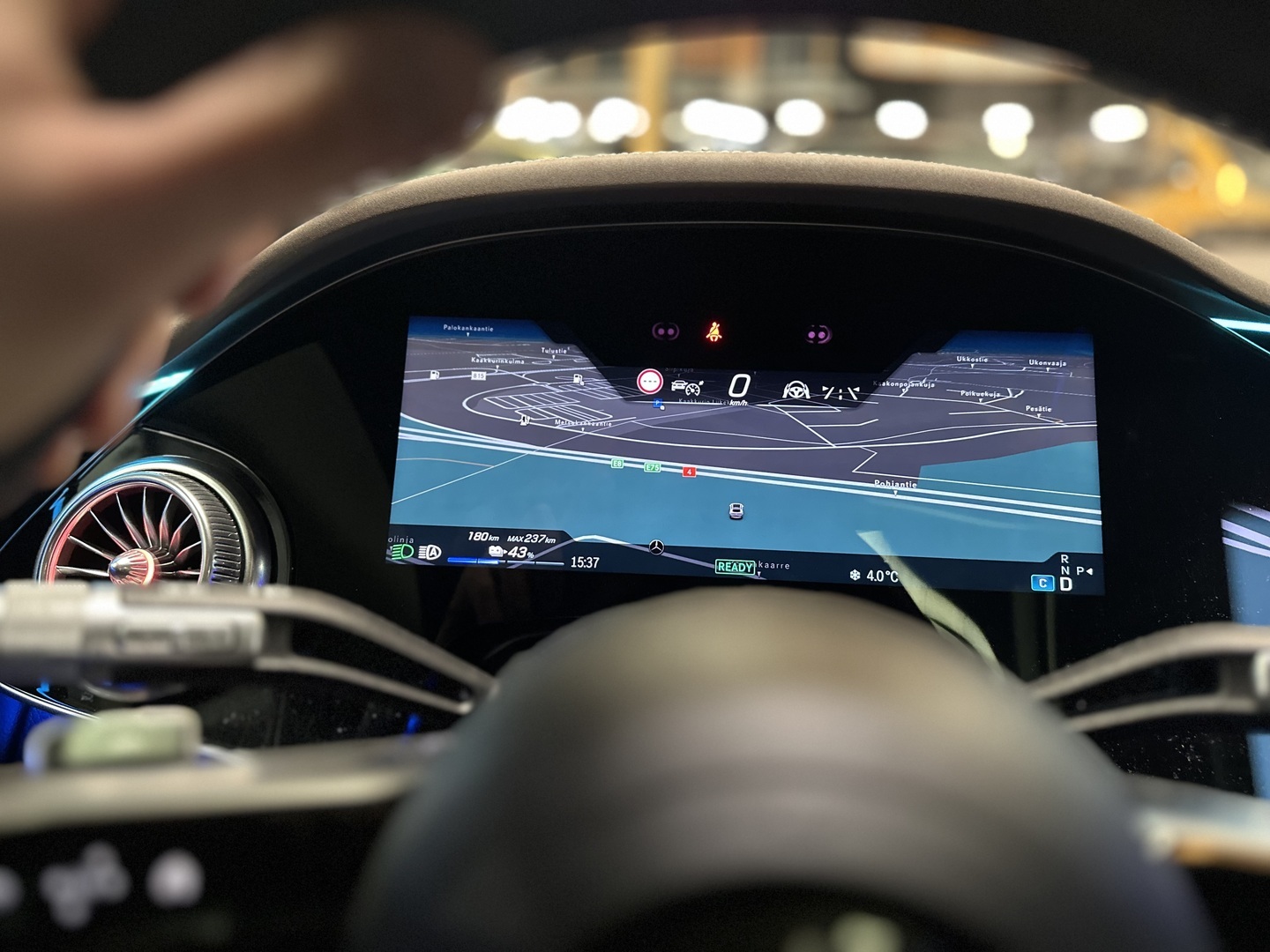 MERCEDES-BENZ EQS SUV 2023